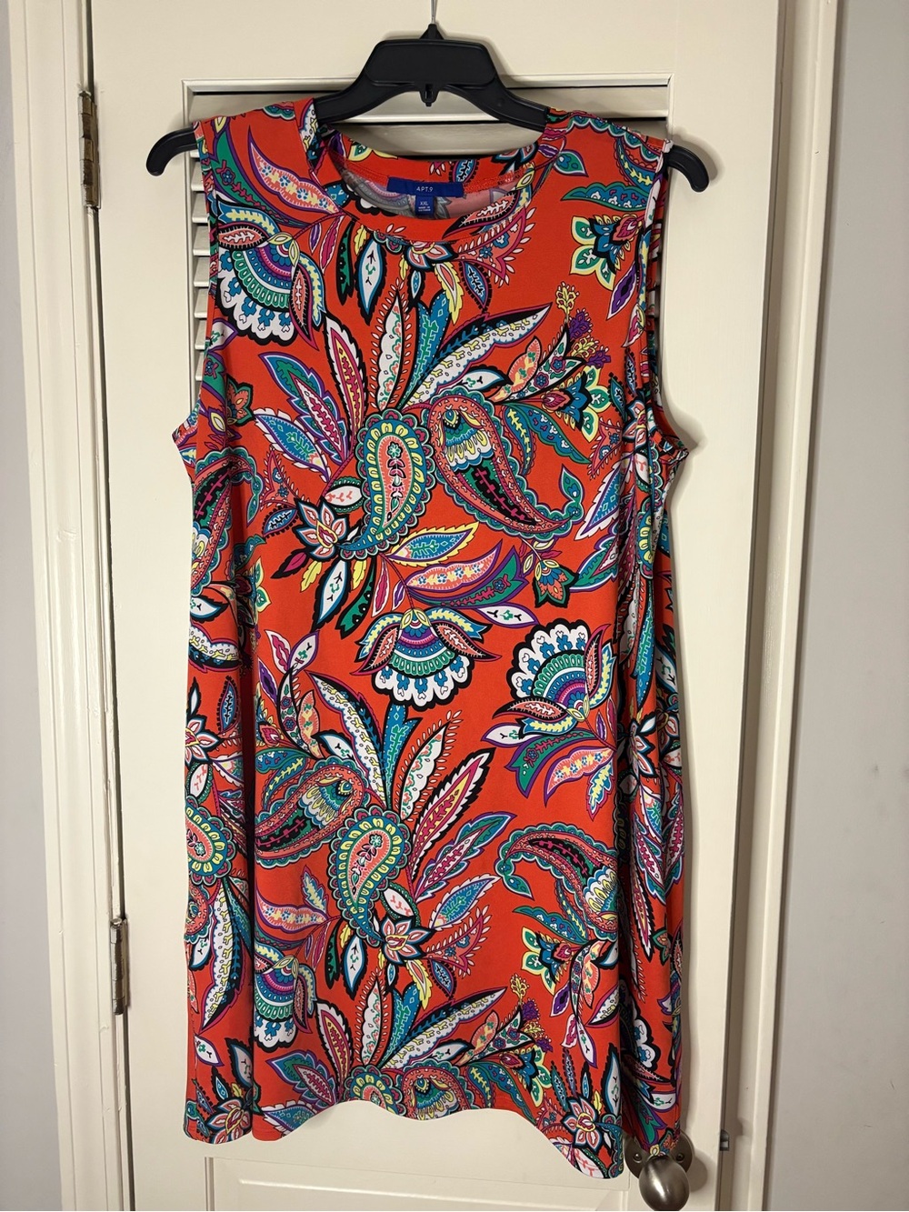 Sleeveless Paisley Shift Dress in Bright Orange